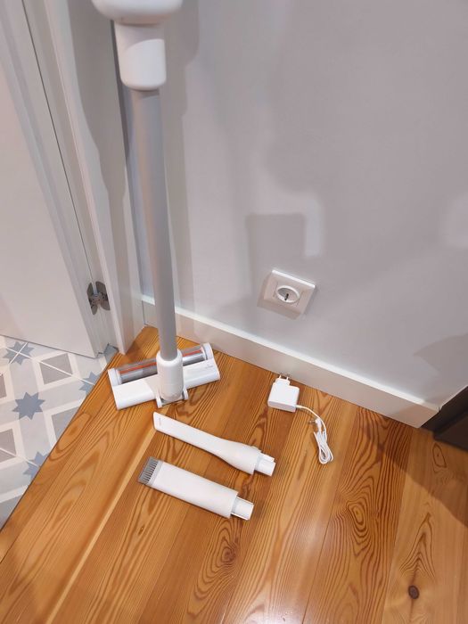 Aspirador Vertical Xiaomi Mi Vacuum Cleaner Light - sem fios