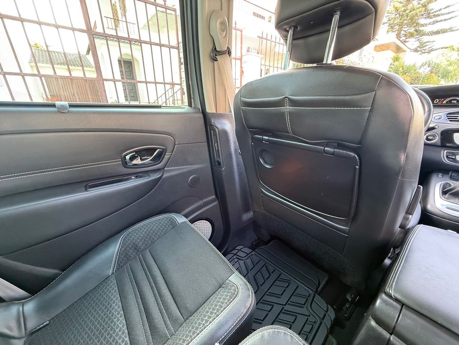 Renault Scénic dCi Automatico Bose (2016) – 106.000 km
