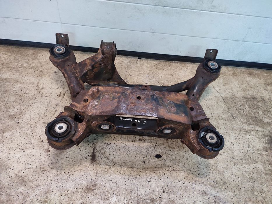 BMW E46 Compact  wózek belka sanki tył tylne