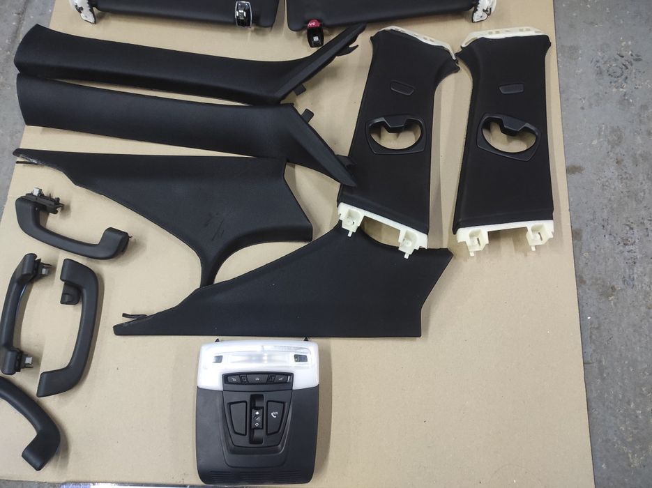 Черный потолок БМВ Ф30 330е Hybrid Разборка BMW HELP