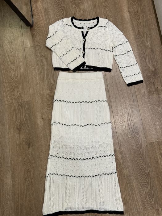 Костюм з кофтинки і максі спідниці