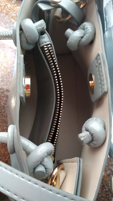 Nowa torebka z połyskiem