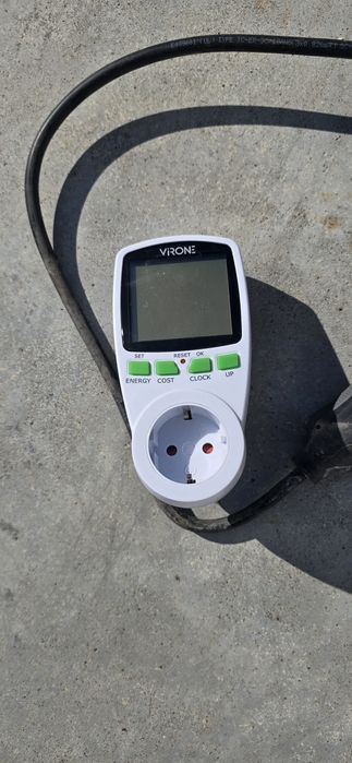 Vendo conjunto de 3 microinversores APSystems DS3-L + medidor de