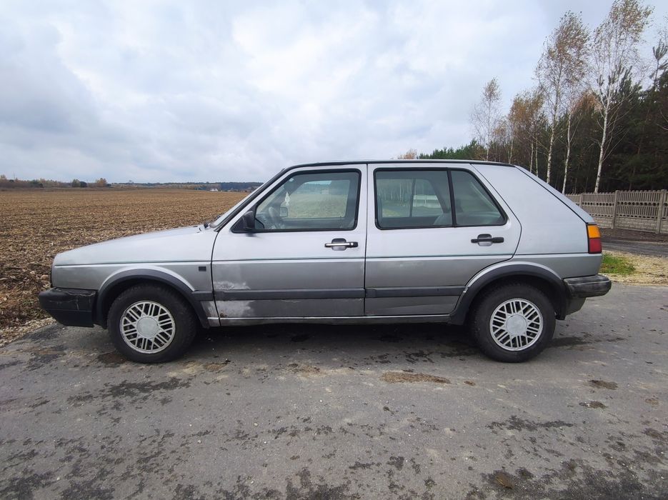 volkswagen-golf-2-1-6-75-specs-performance-comparisons-gmdj