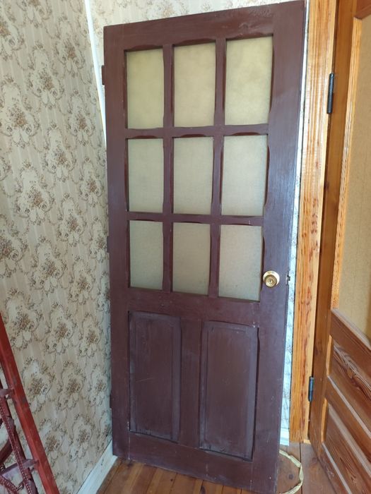 Продам двері дерев'яні.