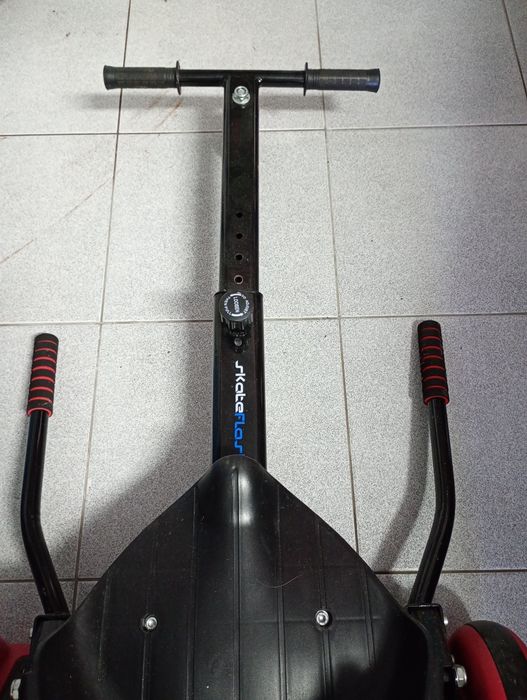 Hoverboard com kart