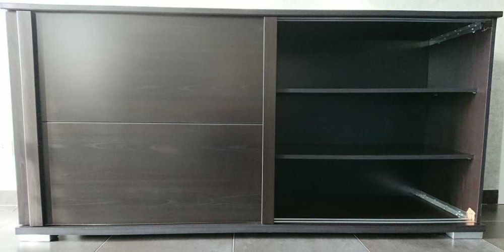 Aparador em MDF (wengue)