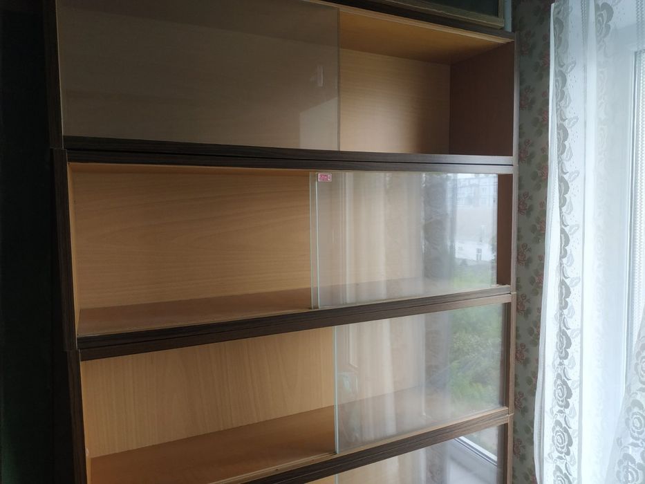 Продам книжні полки