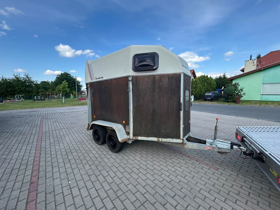 Przyczepa dla koni dmc 1500kg zarejestrowana w PL
