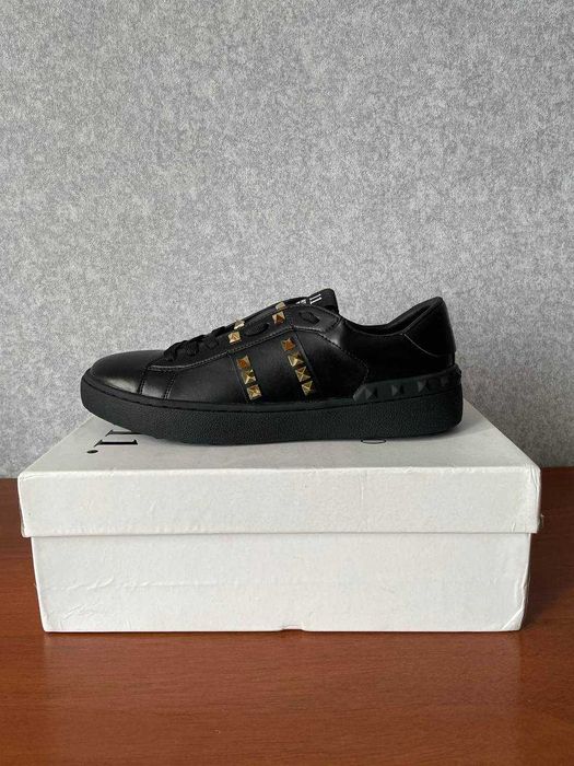 Жіночі кросівки Valentino Garavani