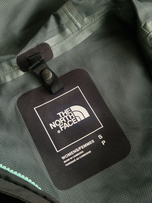 Жіноча куртка The North Face на мембрані DryVent S