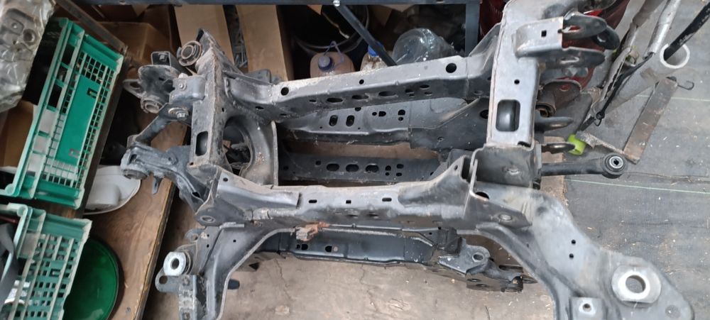 Ford Fusion mk5 задній підрамник в ідеальному стані 13-20