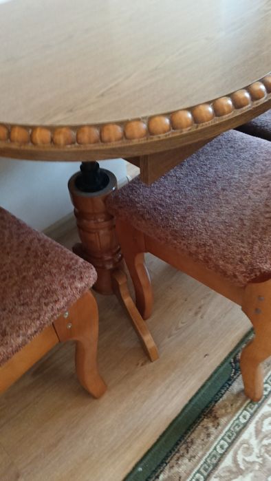 Стіл кухонний, стан відмінний.