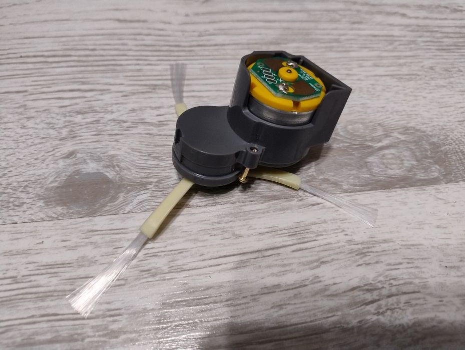 Moduł szczotki bocznej Irobot Roomba e5 z Nową szczotką