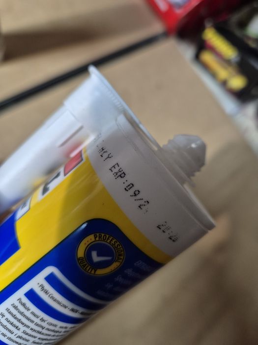 Silikon sanitarny, akryl do płyt gk