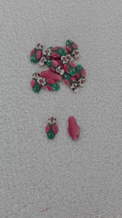 Missangas e acessórios para colares e pulseiras