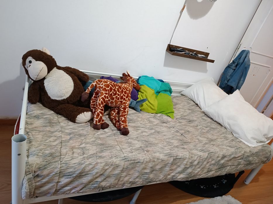 Cama criança sem colchão