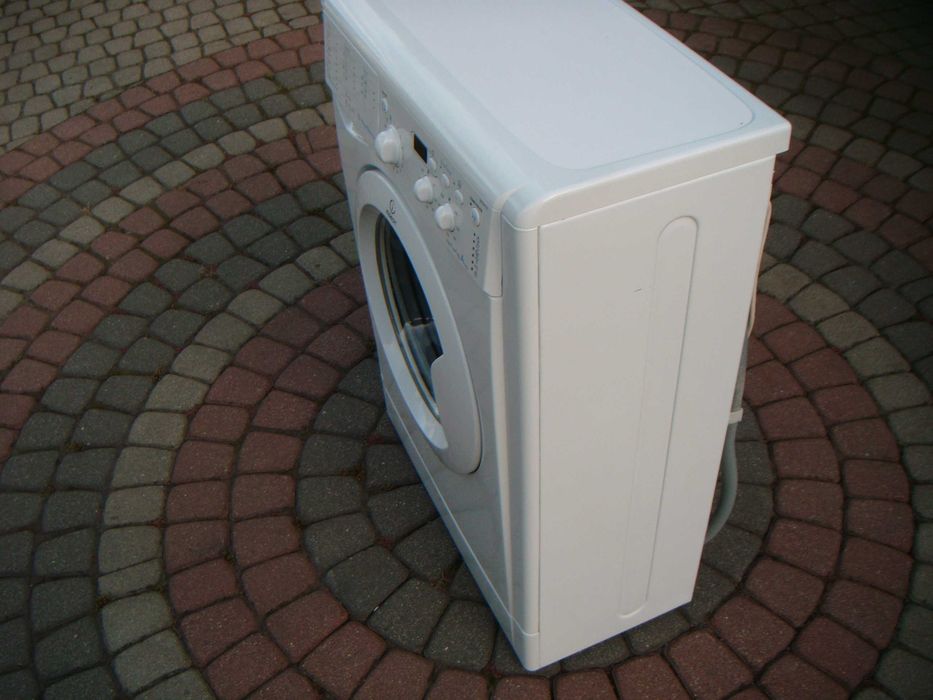 Pralka INDESIT 30 cm-1200 obr-BDB STAN!!