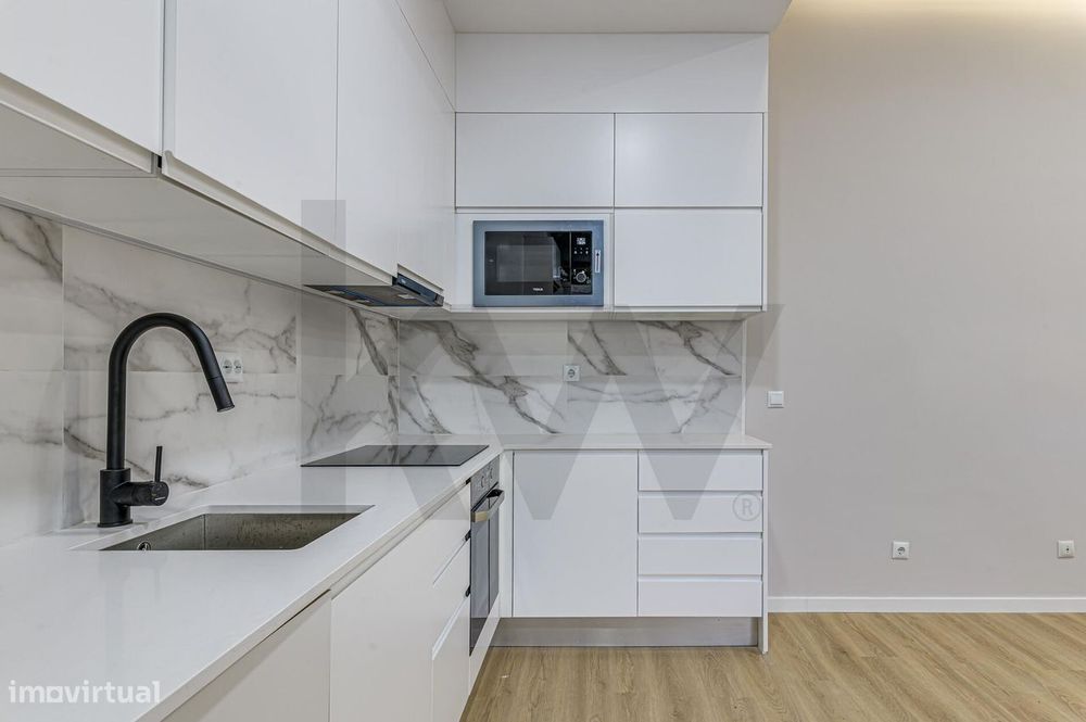 T3 DUPLEX DESIGN: Viver com a Privacidade de uma Moradia no Coração