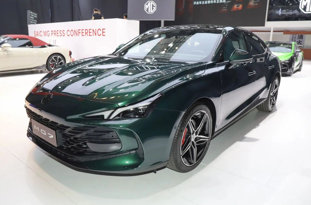 MG 7 MG7 Trophy+ 2.0T 261 KM | Fastback • Aktywny wydech • BOSE • 9AT