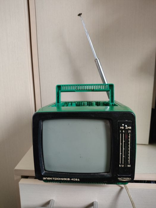 Электроника 409Д .