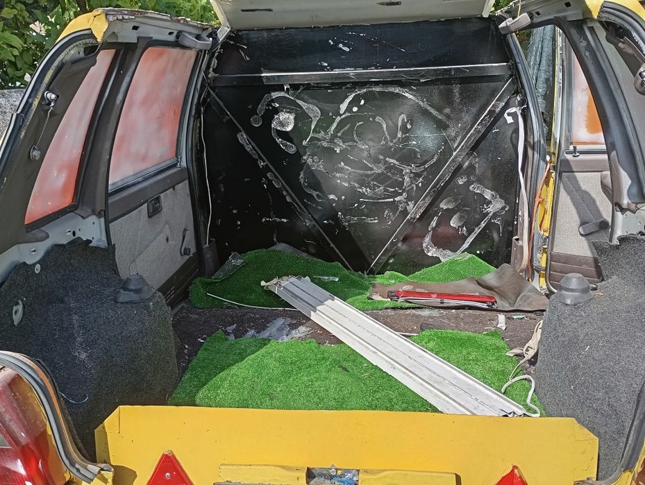 Atrelado de carro para carga ou motas