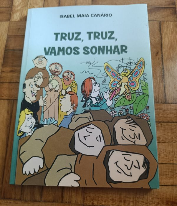 Vários livros de histórias