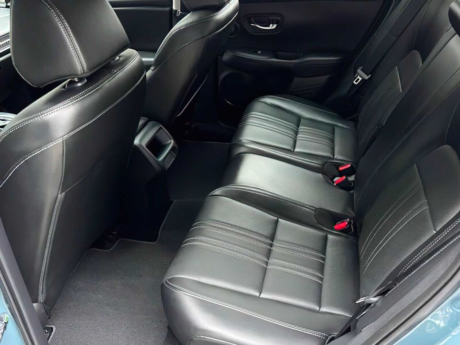 Honda HR-V EX-L      2025