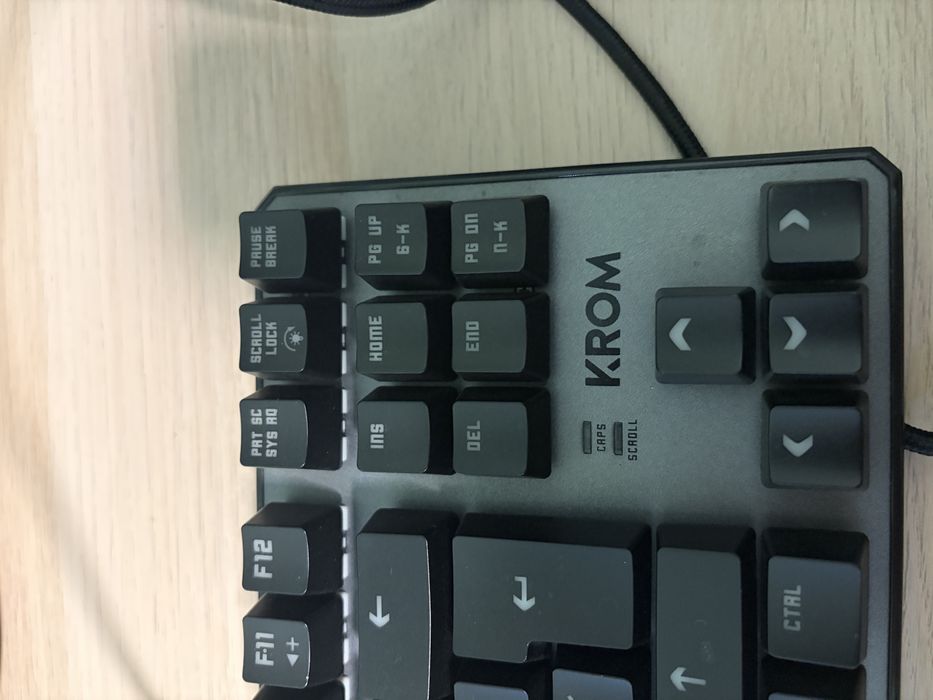 Teclado mecanico da Krom