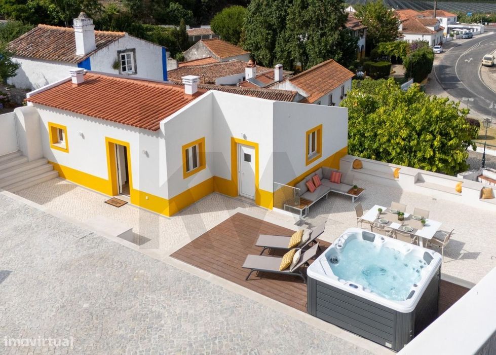 Moradia nova Única em Óbidos, com jardim privativo, jacuzzi e estacion