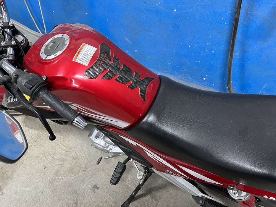 Мотоцикл skybike 200 (Не lifan, Geon, Mustang)