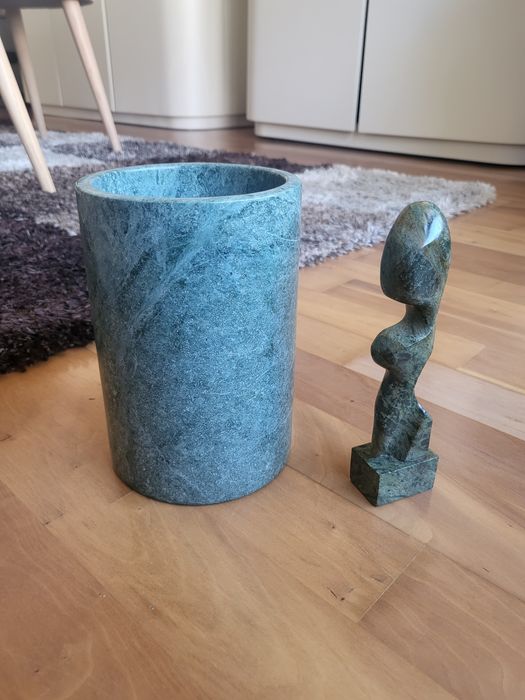 Mármore - Jarra e Estatueta