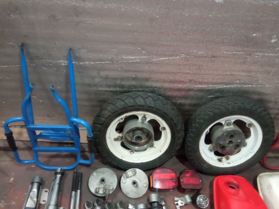 Продам вилку  маятник   на мопед  Рига мини 26 Стелла  Рига24 Дельта.