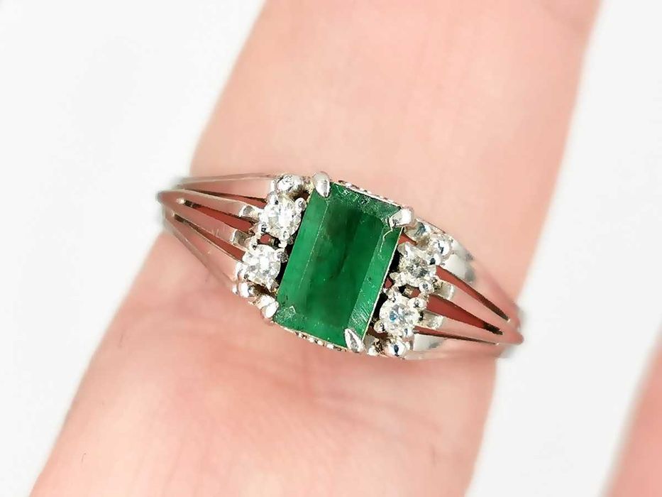 pierścionek platyna 900 szmaragd diamenty brylanty 5,09 g certyfikat