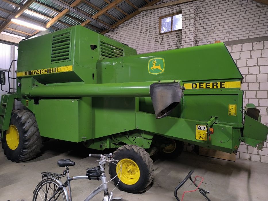 Kombajn zbożowy John Derre 1174SII Ładny Sprawny