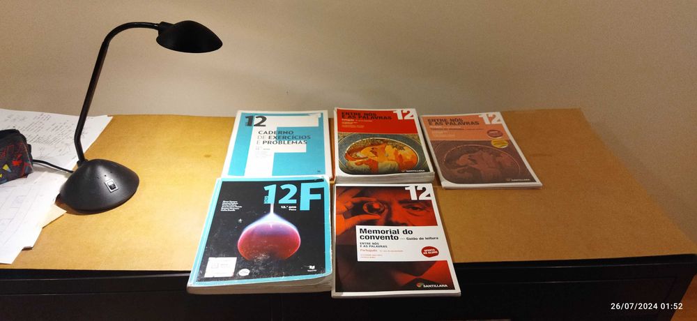 Manuais como novos 12°ano