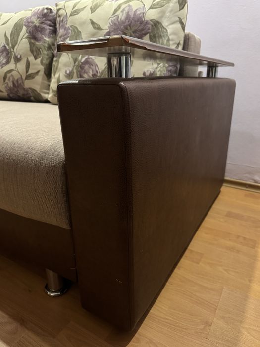 Диван розкладний у вітальню