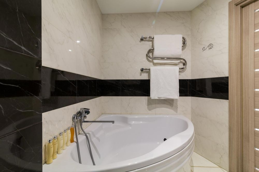 Люкс вид на Днепр, центр, джакуззи