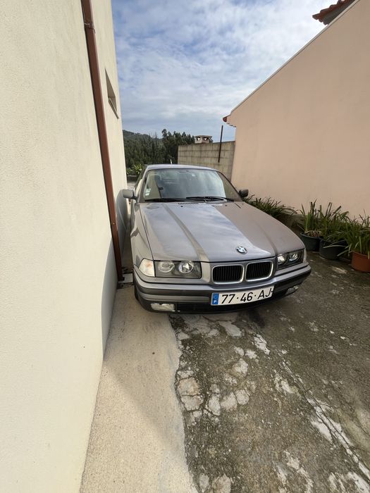 1992 BMW E36 318is coupe
