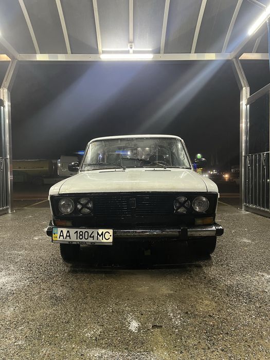 Автомобіль Ваз 21063