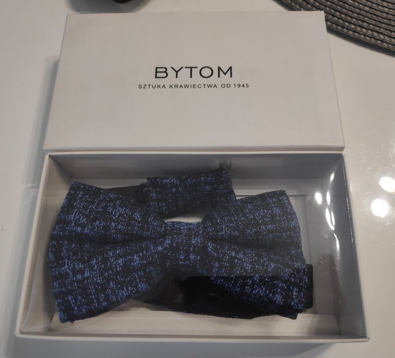 Mucha, muszka męska Bytom