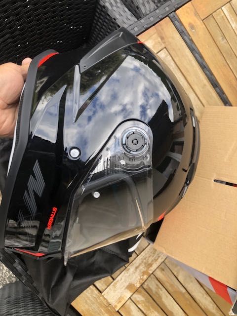 MT Kask motocyklowyL Stinger 2