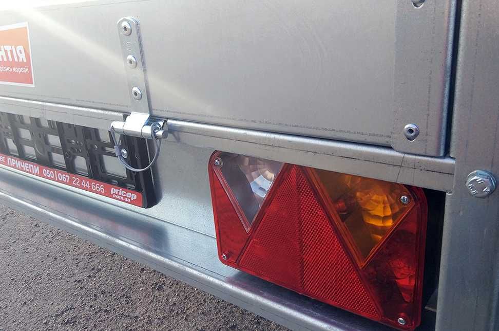 Легковий причіп Любарт