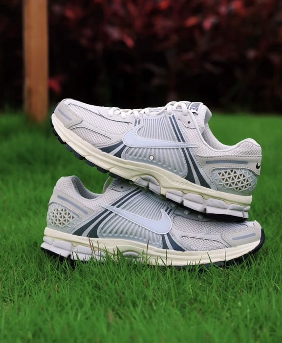 Оригінальні Кросівки Nike Air Zoom Vomero 5 Platinum Tint зум вомеро
