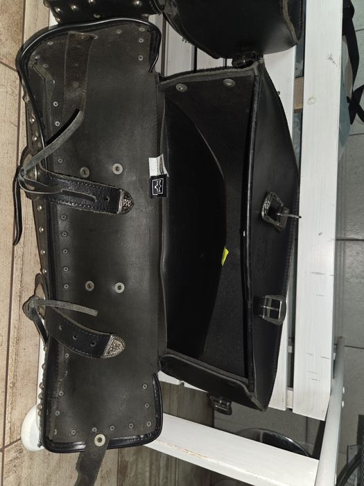 Sakwy skórzane HELD