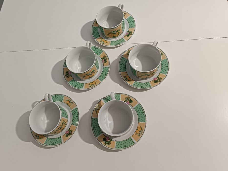Serwis kawowo / herbaciany z porcelany Królewska linia