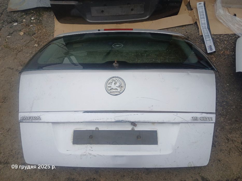 Ляда кришка багажника опель вектра с меріва астра зафіра омега корса