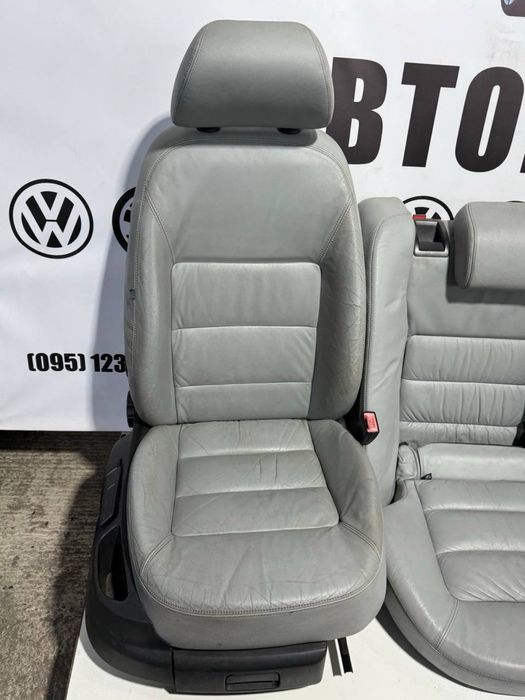 Салон кожаный сиденья шкода а5 универсал лифтбек сидіння сидушки А5