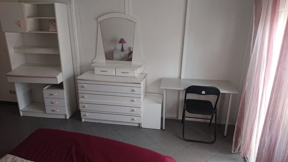 Quarto de casal - Centro de Almada