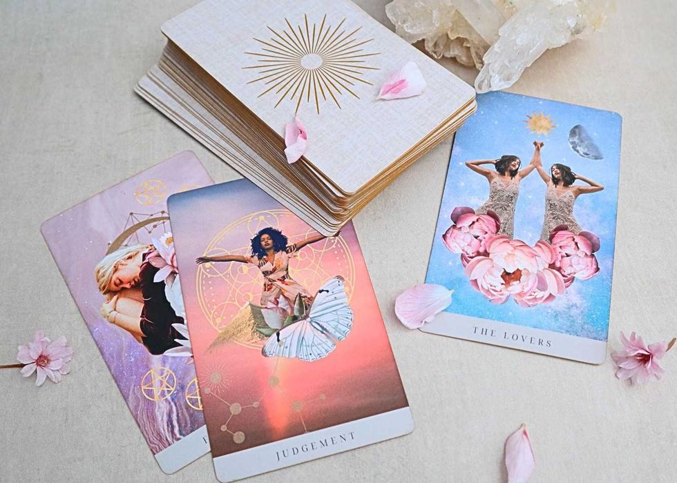 Таро Люм'єр - Lumiere Tarot від Clair Summer. Золотий зріз. Інді-колода.